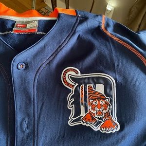 Men’s XL Inge Tiger Shirt